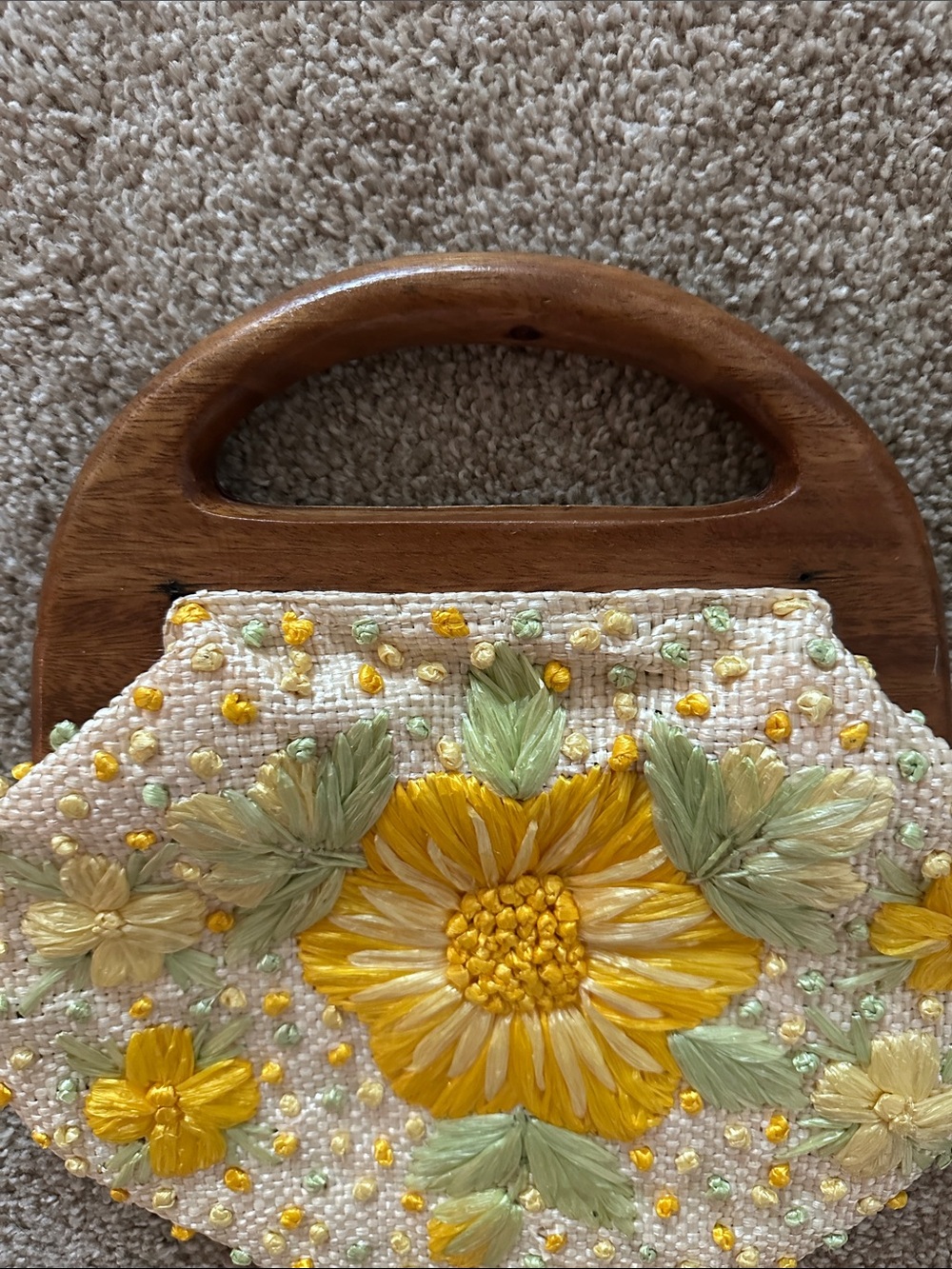 Vintage Raffia Straw Floral Handbag | Purse with Wood Handles | - Picture 4 of 11